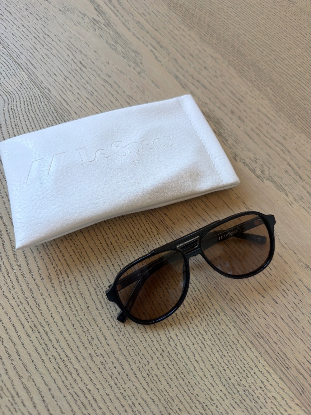 Le Specs Black Aviator Sunglasses Brown Lens Classic Oversized + Case